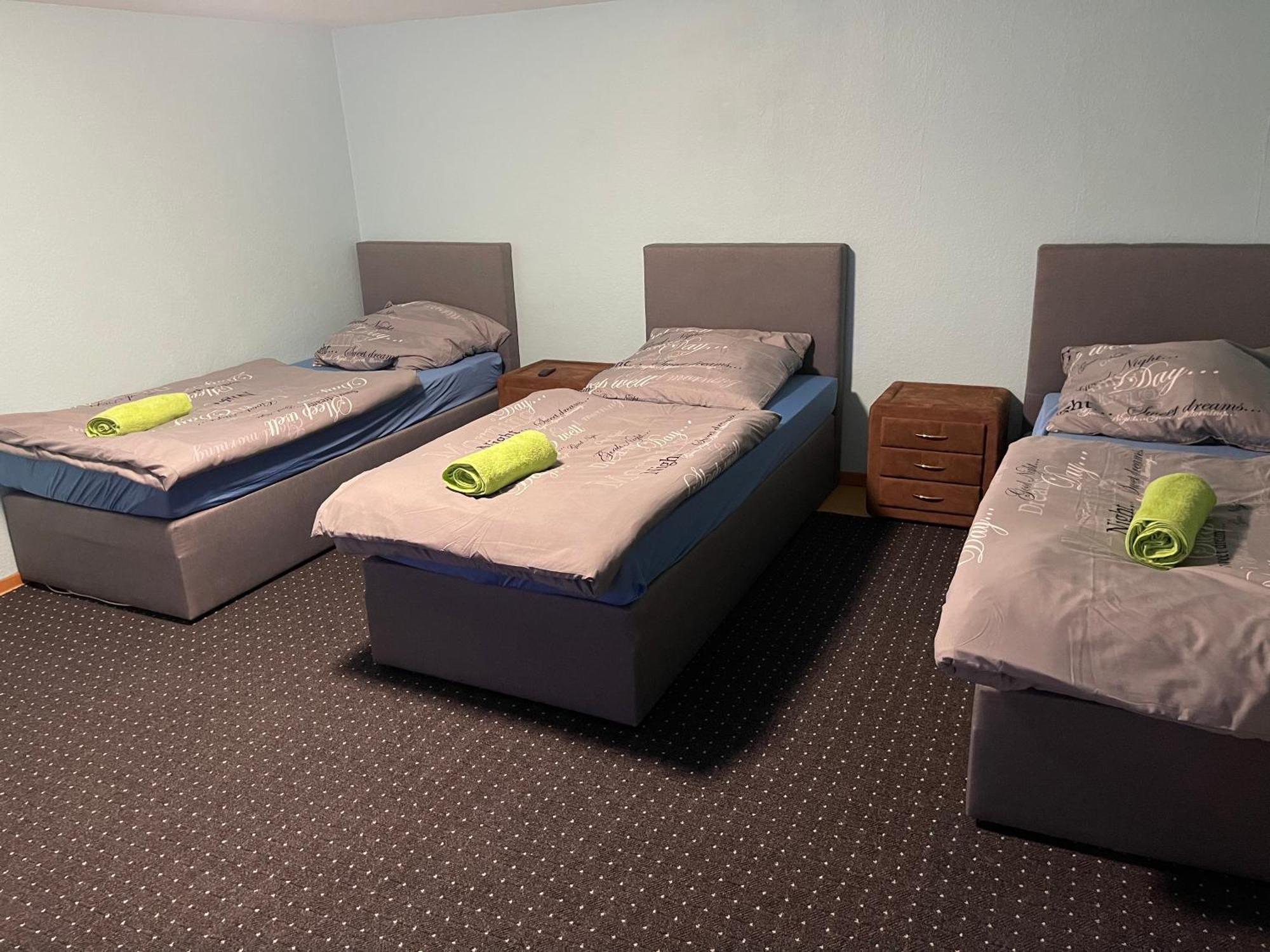Chambre Avec 3 Lits Trewir Zewnętrze zdjęcie
